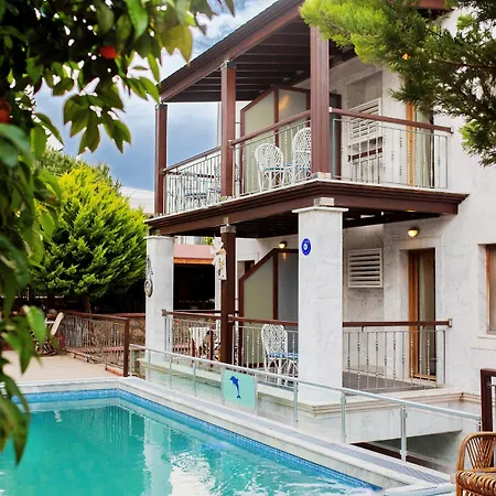 Stone House Szálloda 3*