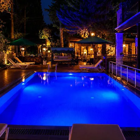 Stone House Hotel 3*