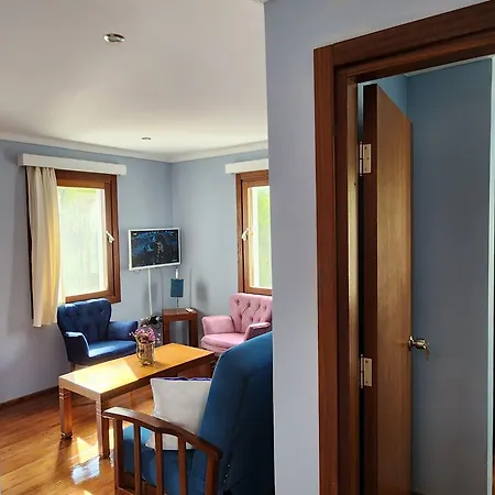 Hotel Stone House
