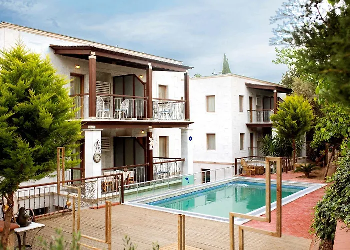 Stone House 3*