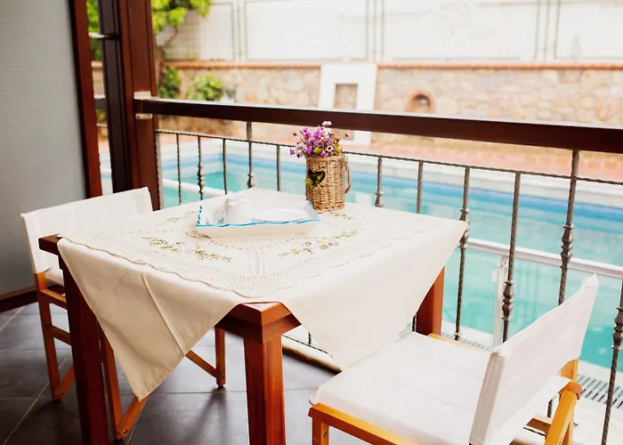 Hotel Stone House 3*