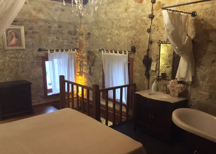 Stone House Hotel