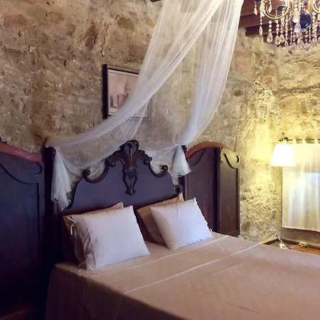 Hotel Stone House
