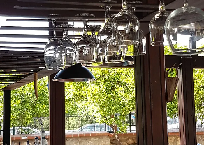 Stone House 호텔 3*